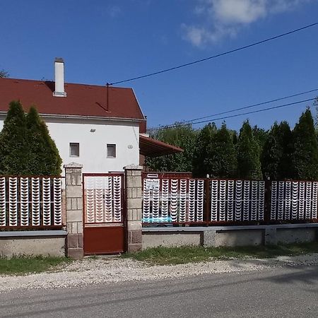 Vízközeli 4-6 fős nyaraló Ábrahámhegy Exterior foto
