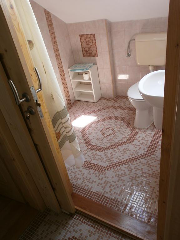 Vízközeli 4-6 fős nyaraló Ábrahámhegy Exterior foto